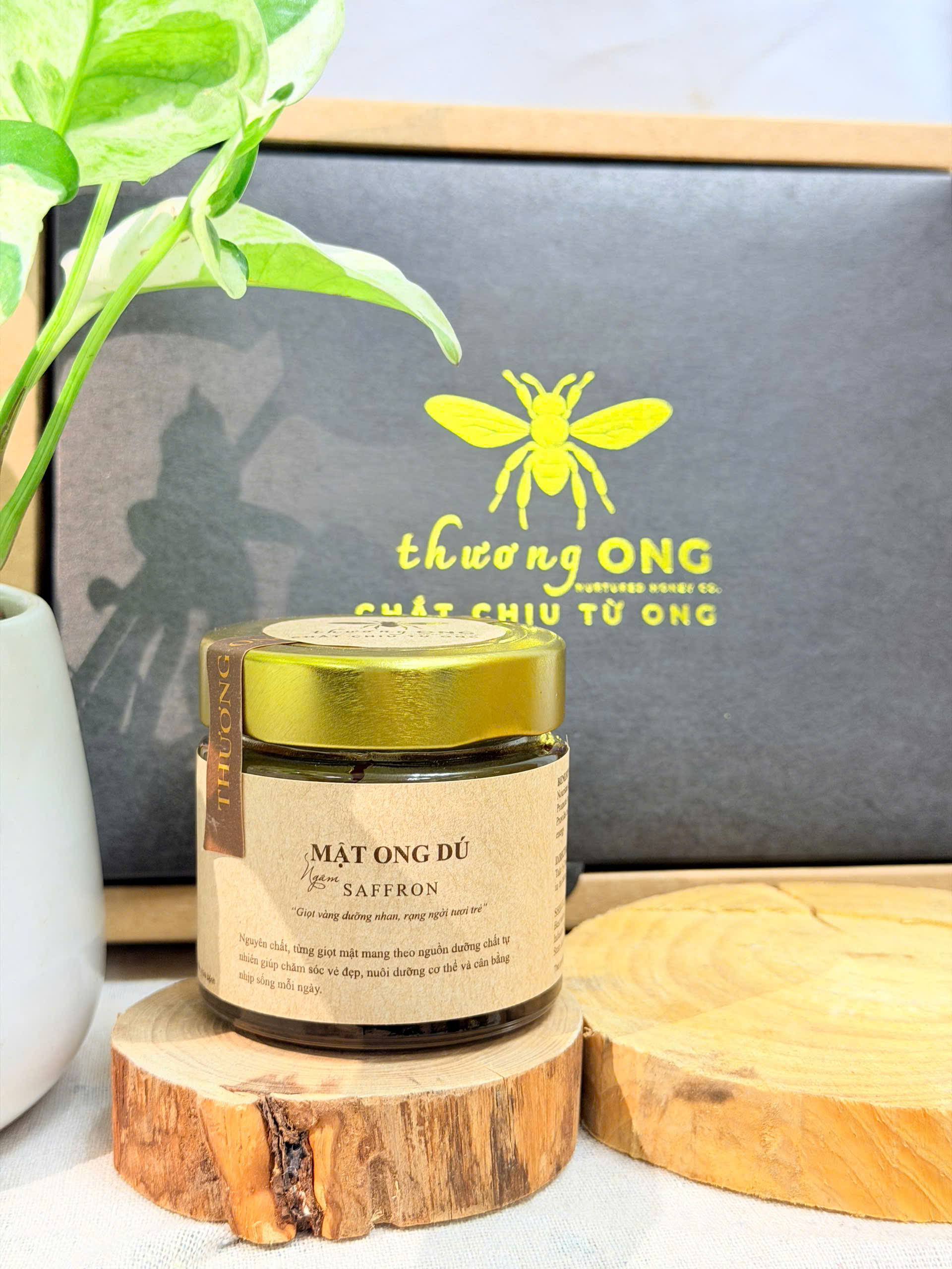 Mật ong Dú ngâm Saffron