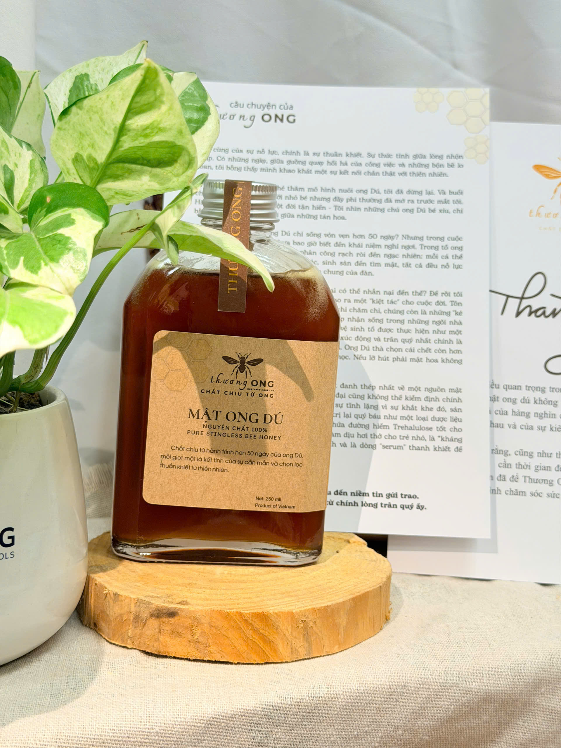 Mật ong Dú nguyên chất (hũ 250ml)